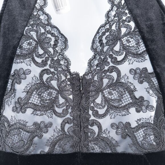 Forever 21 Velvet Sleeveless Romper Womens Small Black Choker Lace Back Party - Picture 13 of 16